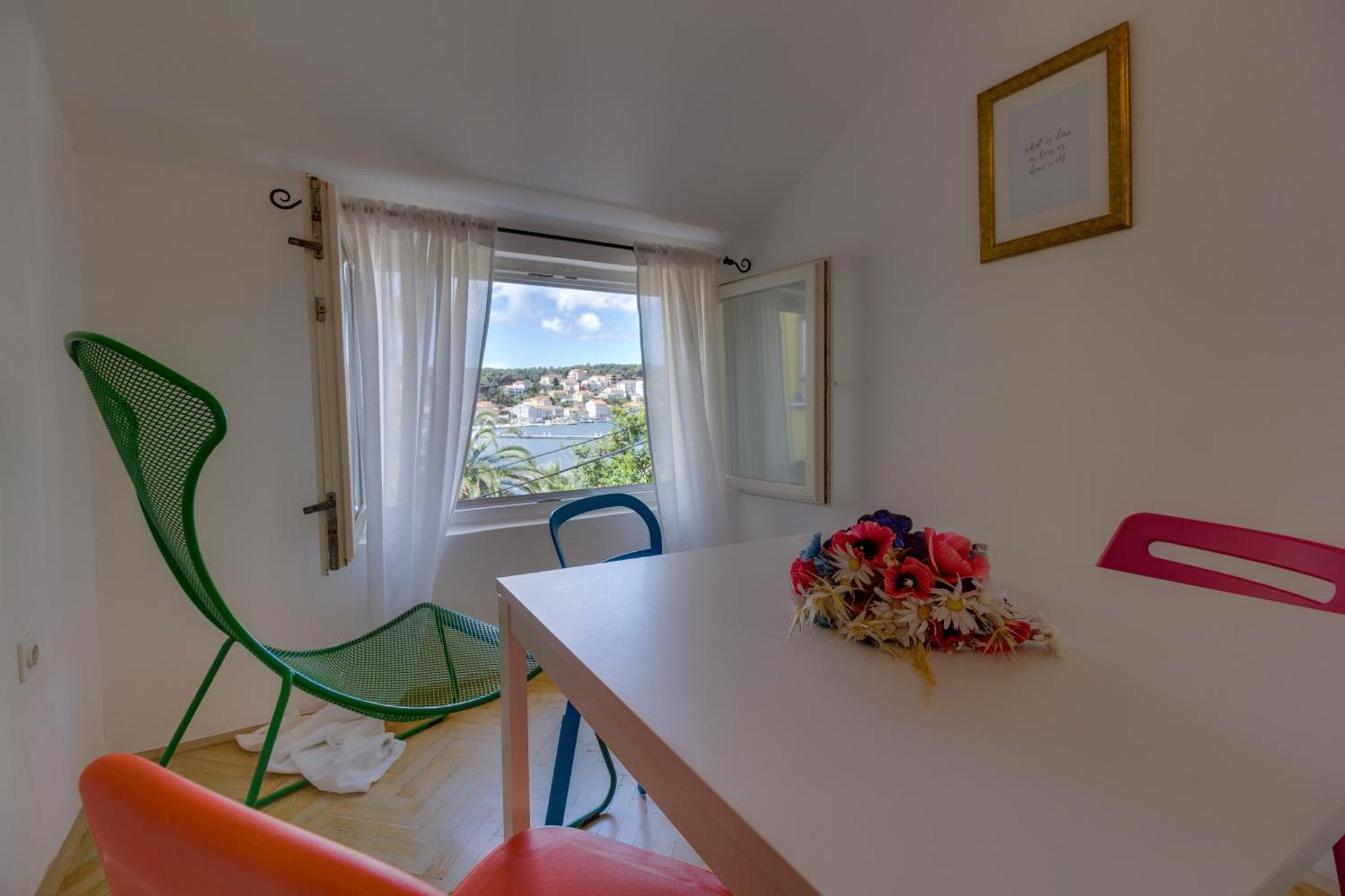 Apartments Mandarina Mali Losinj Ruang foto