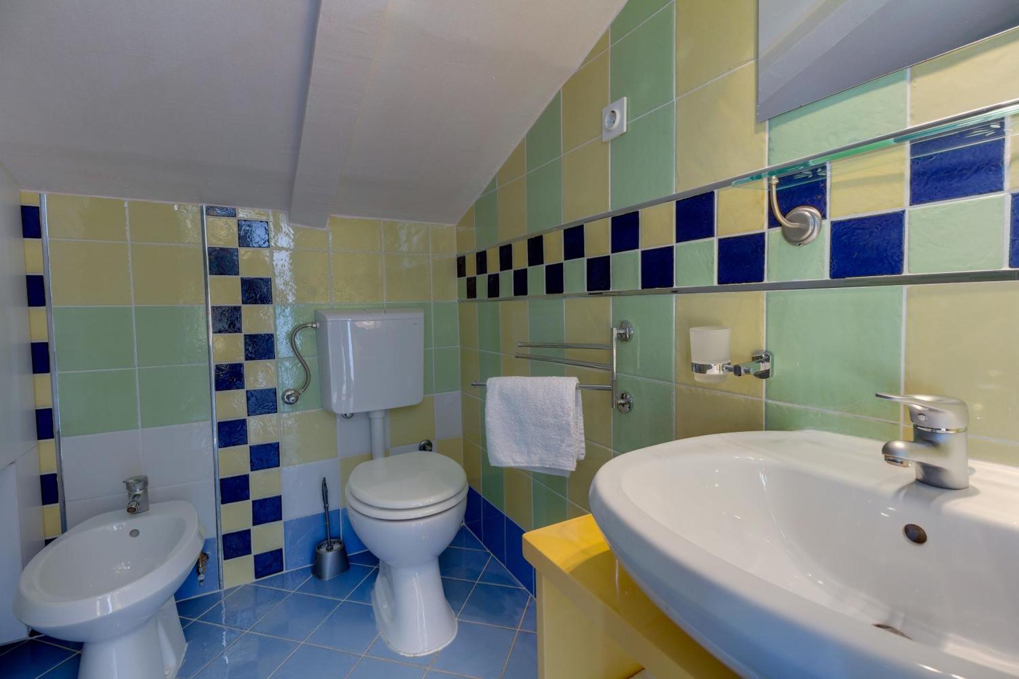 Apartments Mandarina Mali Losinj Ruang foto
