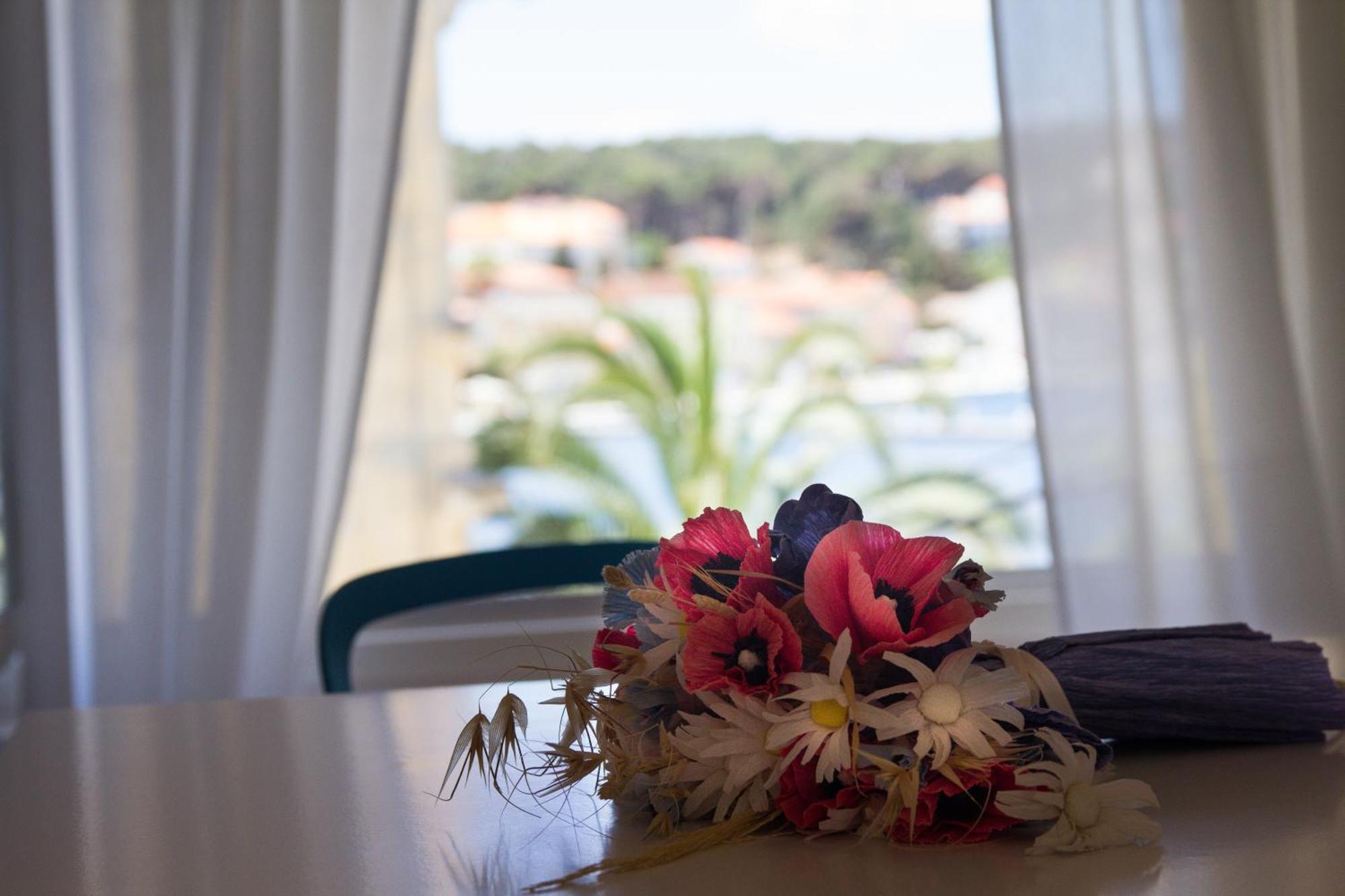 Apartments Mandarina Mali Losinj Ruang foto
