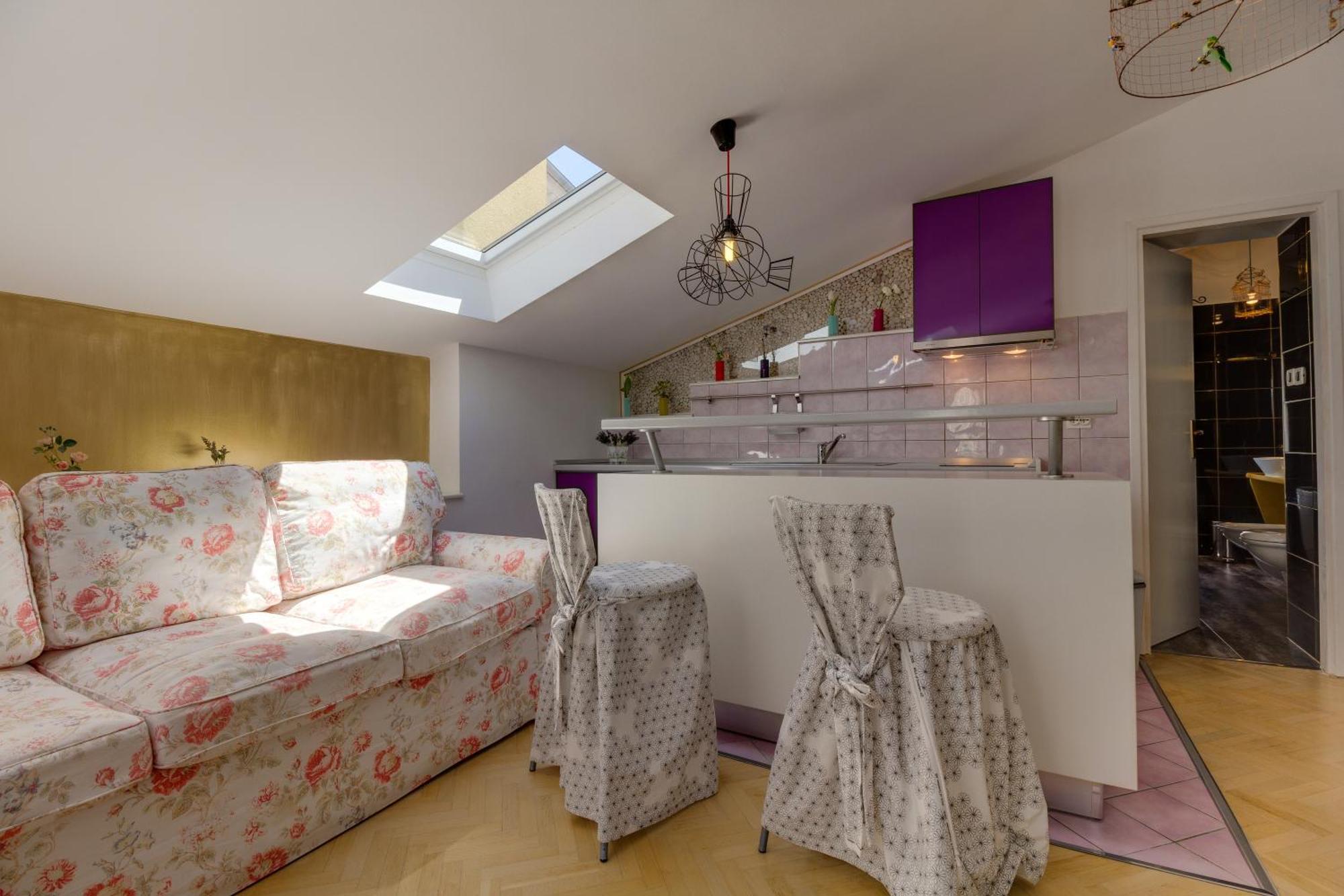 Apartments Mandarina Mali Losinj Ruang foto